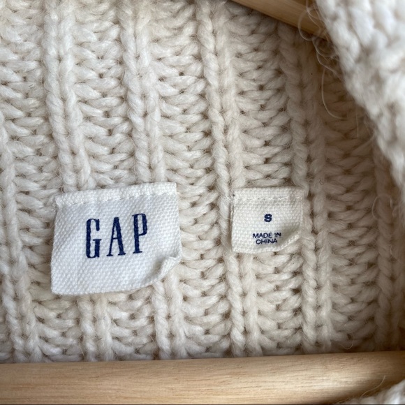 GAP Cream Knit Turtleneck Sweater - Picture 3 of 6
